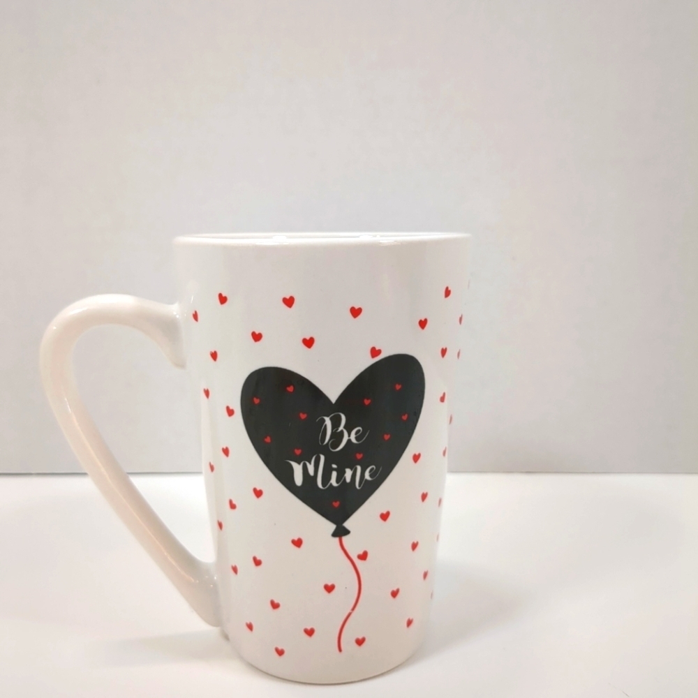 Valentine's Day Dee "Be Mine" heart coffee mug  , white/red